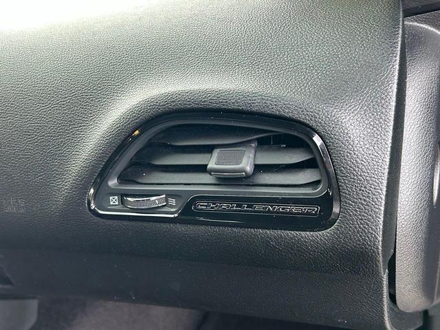 Photo of 2019 Pitch Black Clearcoat Dodge Challenger