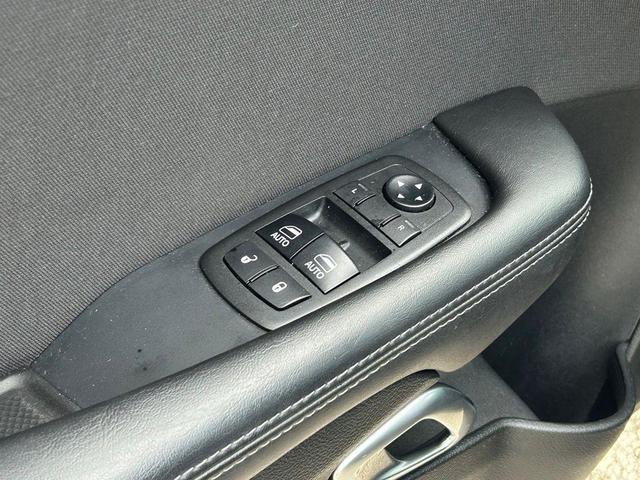 Photo of 2019 Pitch Black Clearcoat Dodge Challenger