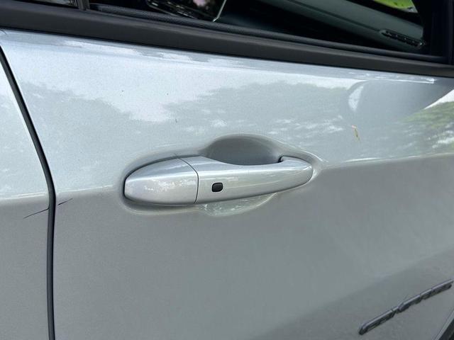 Photo of 2025 Silver Zynith Jeep Compass