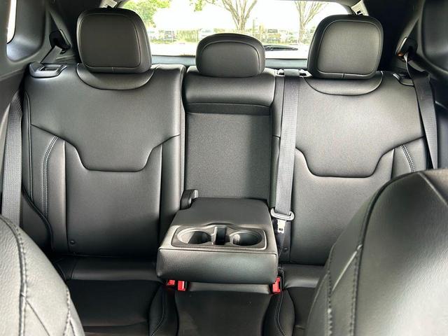 Photo of 2025 Silver Zynith Jeep Compass