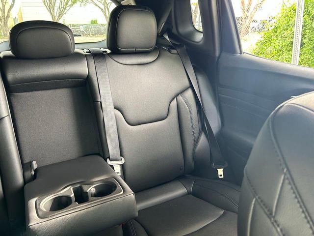 Photo of 2025 Silver Zynith Jeep Compass