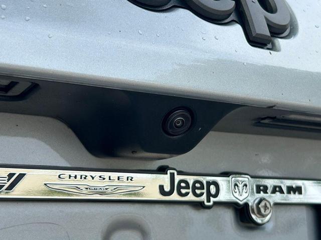 Photo of 2025 Silver Zynith Jeep Compass