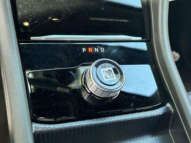 Photo of 2025 Bright White Clearcoat Jeep Grand Cherokee