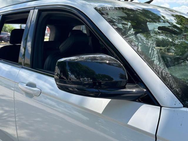 Photo of 2025 Bright White Clearcoat Jeep Grand Cherokee