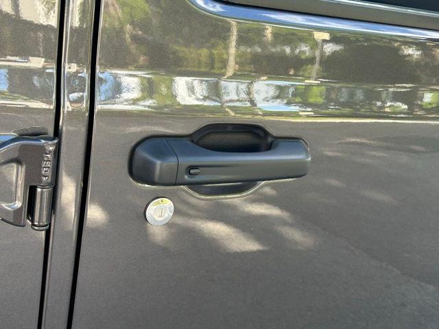 Photo of 2025 Granite Crystal Clearcoat Metallic Jeep Wrangler 4xe