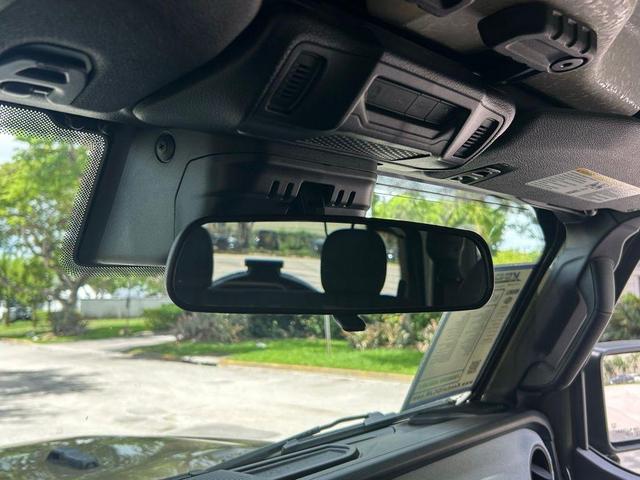 Photo of 2025 Green Jeep Wrangler