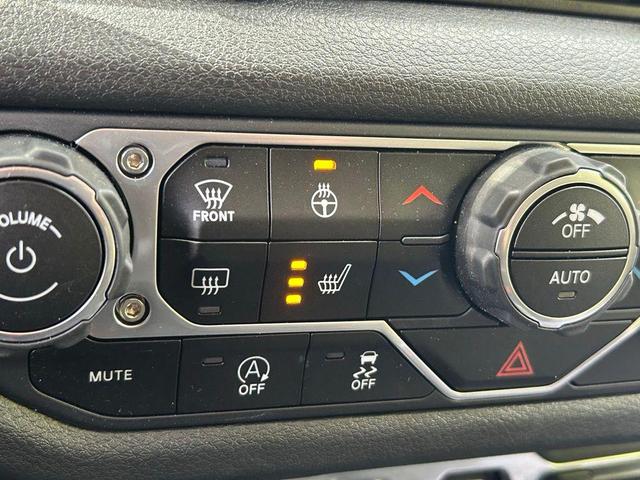 Photo of 2025 Green Jeep Wrangler