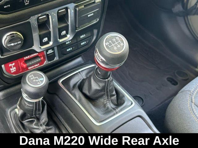 Photo of 2025 Green Jeep Wrangler