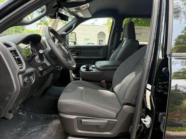 Photo of 2025 Diamond Black RAM 2500