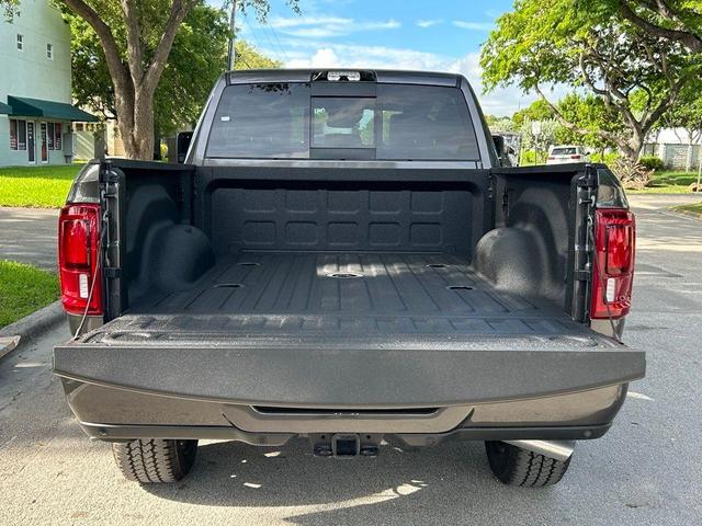 Photo of 2025 Granite Crystal Clearcoat Metallic RAM 2500