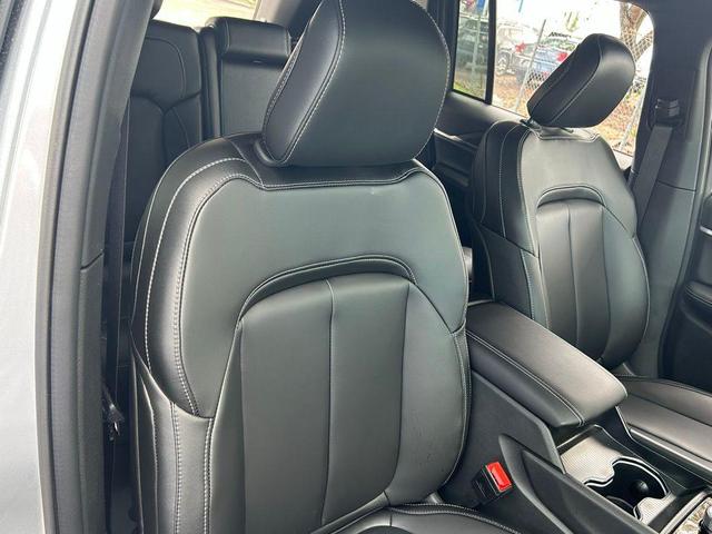 Photo of 2025 Silver Zynith Jeep Grand Cherokee