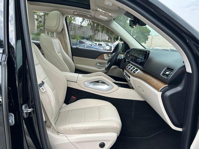 Photo of 2022 Black Mercedes-Benz GLE 350