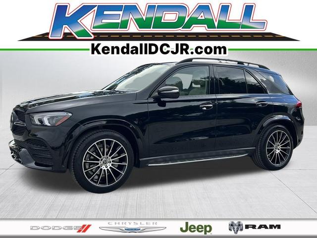 Photo of 2022 Black Mercedes-Benz GLE 350