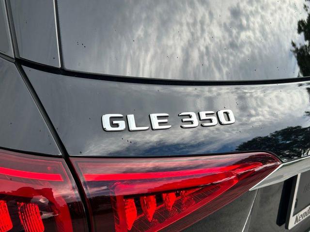 Photo of 2022 Black Mercedes-Benz GLE 350