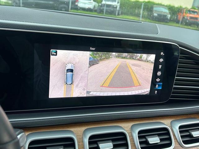 Photo of 2022 Black Mercedes-Benz GLE 350