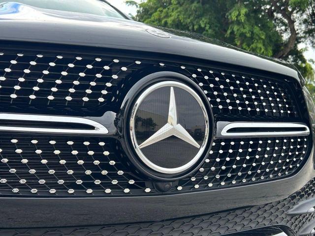 Photo of 2022 Black Mercedes-Benz GLE 350