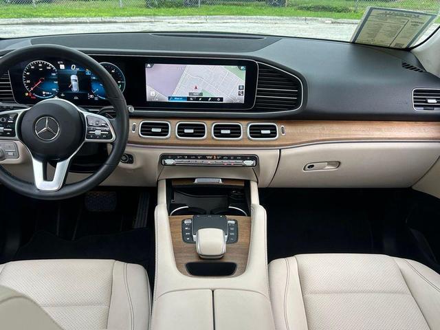 Photo of 2022 Black Mercedes-Benz GLE 350
