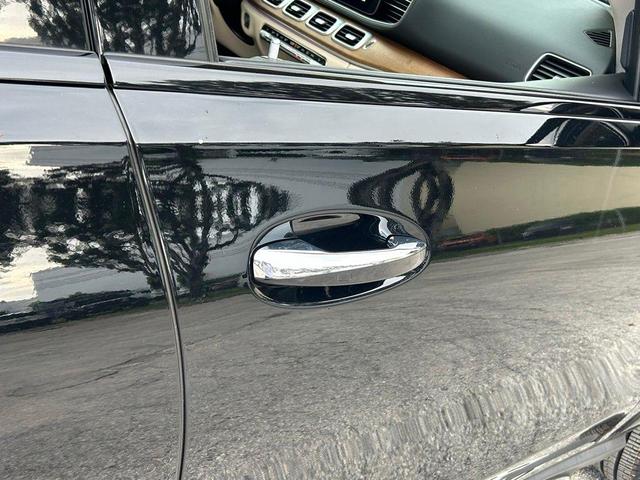 Photo of 2022 Black Mercedes-Benz GLE 350
