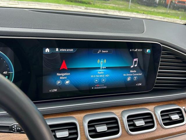 Photo of 2022 Black Mercedes-Benz GLE 350