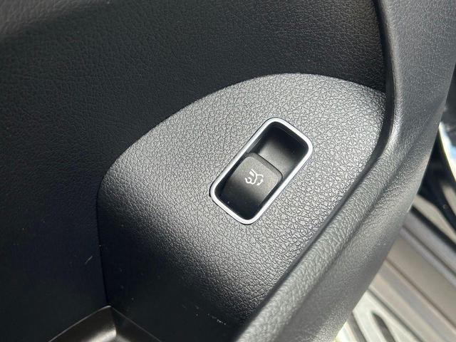 Photo of 2022 Black Mercedes-Benz GLE 350