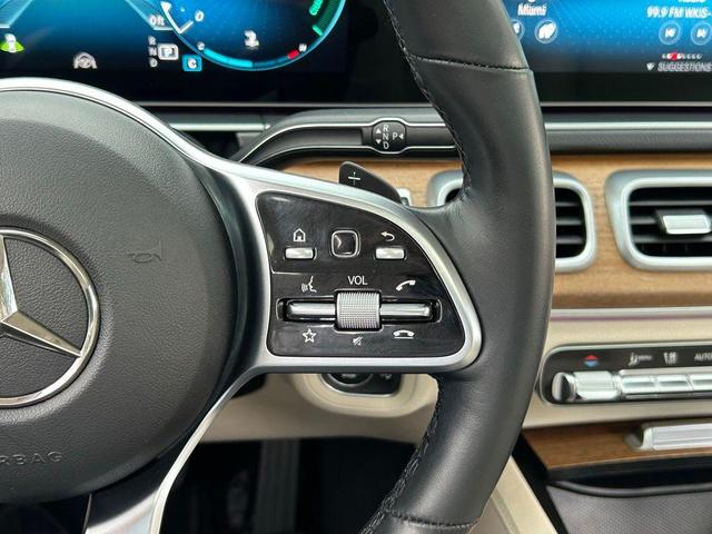 Photo of 2022 Black Mercedes-Benz GLE 350