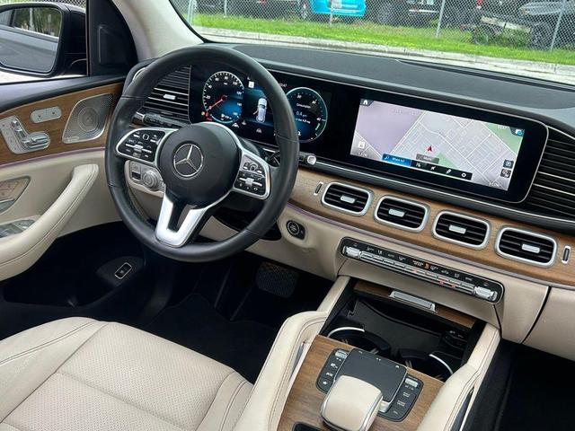 Photo of 2022 Black Mercedes-Benz GLE 350