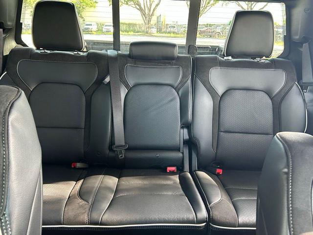 Photo of 2025 Granite Crystal Clearcoat Metallic RAM 1500