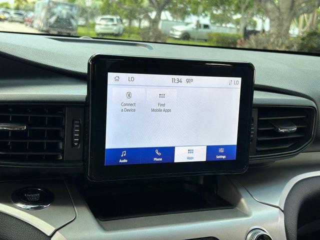 Photo of 2022 Black Metallic Ford Explorer