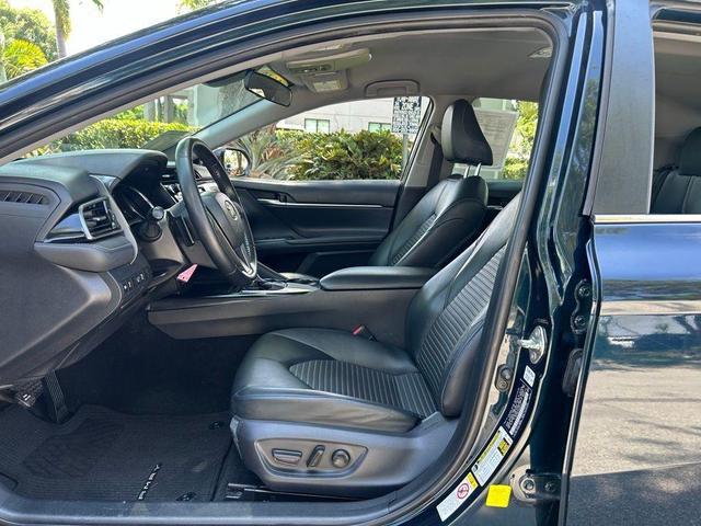 Photo of 2019 Blue Toyota Camry
