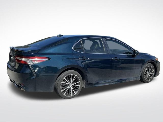 Photo of 2019 Dark Blue Toyota Camry