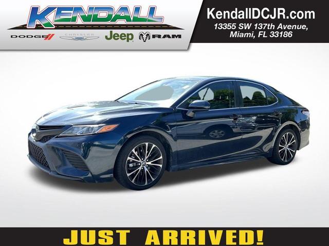 Photo of 2019 Dark Blue Toyota Camry