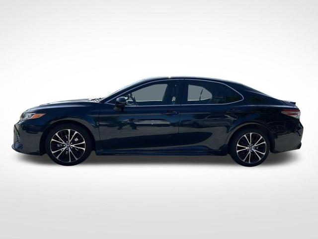 Photo of 2019 Dark Blue Toyota Camry