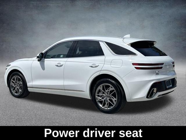 Photo of 2025 Alta White Genesis GV70