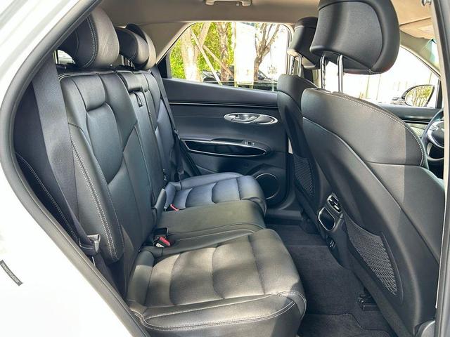Photo of 2025 Alta White Genesis GV70