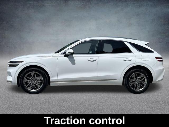 Photo of 2025 Alta White Genesis GV70