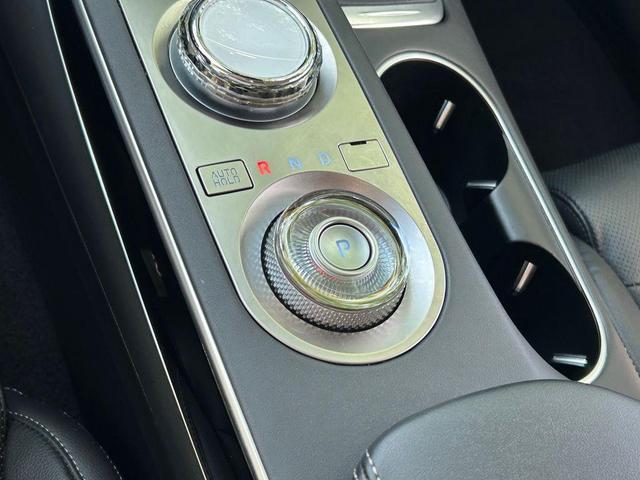 Photo of 2025 Alta White Genesis GV70