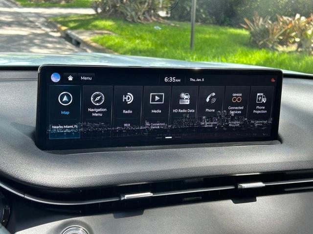 Photo of 2025 Alta White Genesis GV70