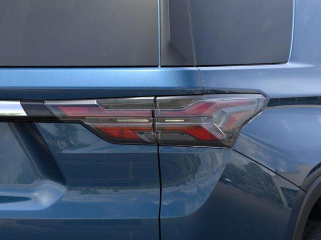 Photo of 2023 Northsky Blue Metallic Chevrolet Traverse