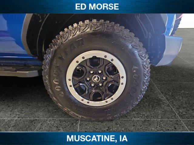 Photo of 2022 Velocity Blue Metallic Ford Bronco