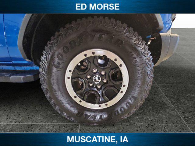 Photo of 2022 Velocity Blue Metallic Ford Bronco