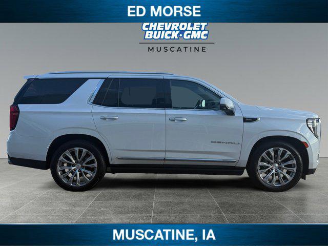 Photo of 2021 White Frost Tricoat GMC Yukon