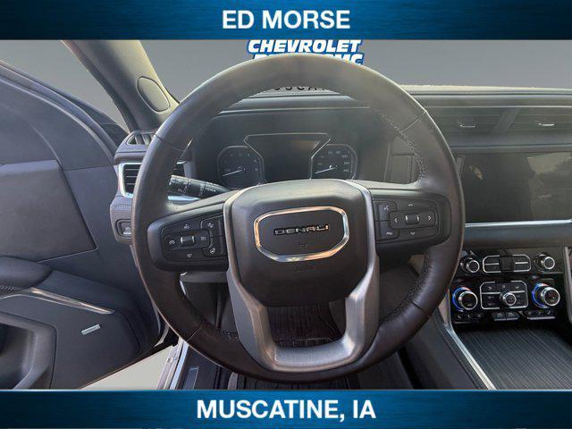 Photo of 2021 White Frost Tricoat GMC Yukon