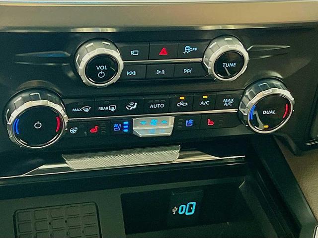 Photo of 2025 STAR WHITE Ford F-350