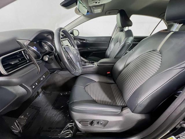 Photo of 2020 Midnight Black Metallic Toyota Camry