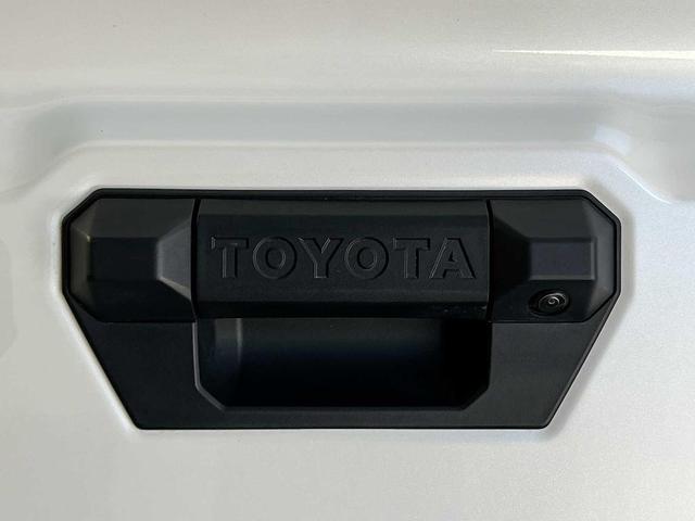Photo of 2025 Wind Chill Pearl Toyota Tacoma