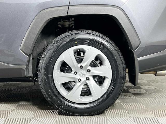 Photo of 2022 Magnetic Gray Metallic Toyota RAV4