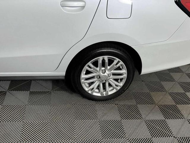 Photo of 2024 White Diamond Mitsubishi Mirage G4