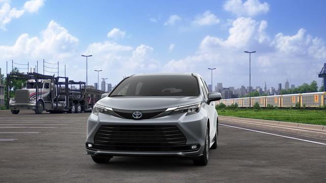 Photo of 2025 Celestial Silver Metallic Toyota Sienna