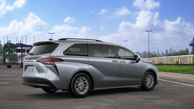 Photo of 2025 Celestial Silver Metallic Toyota Sienna