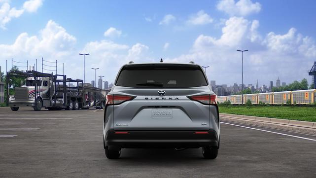 Photo of 2025 Celestial Silver Metallic Toyota Sienna